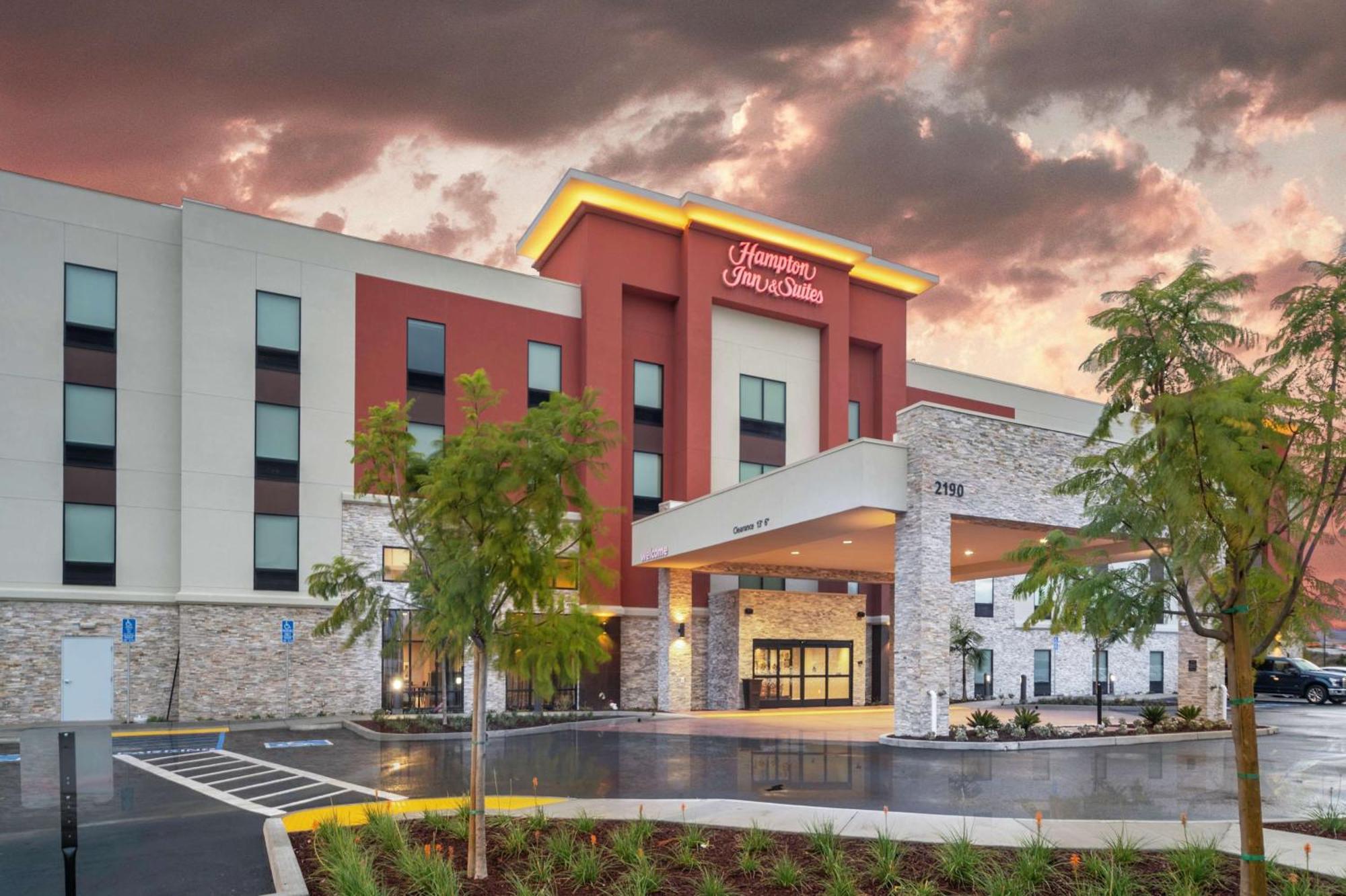 Hampton Inn&Suites Santa Maria Exterior foto